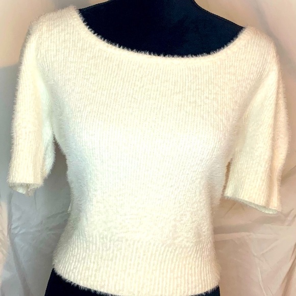3 for $30 Women’s Fluffy White Crew Neck Sweater with Soft Texture NWT, Comfy - Picture 2 of 4